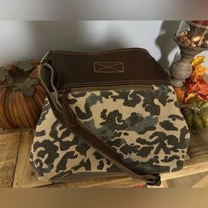 Myra camouflage tote